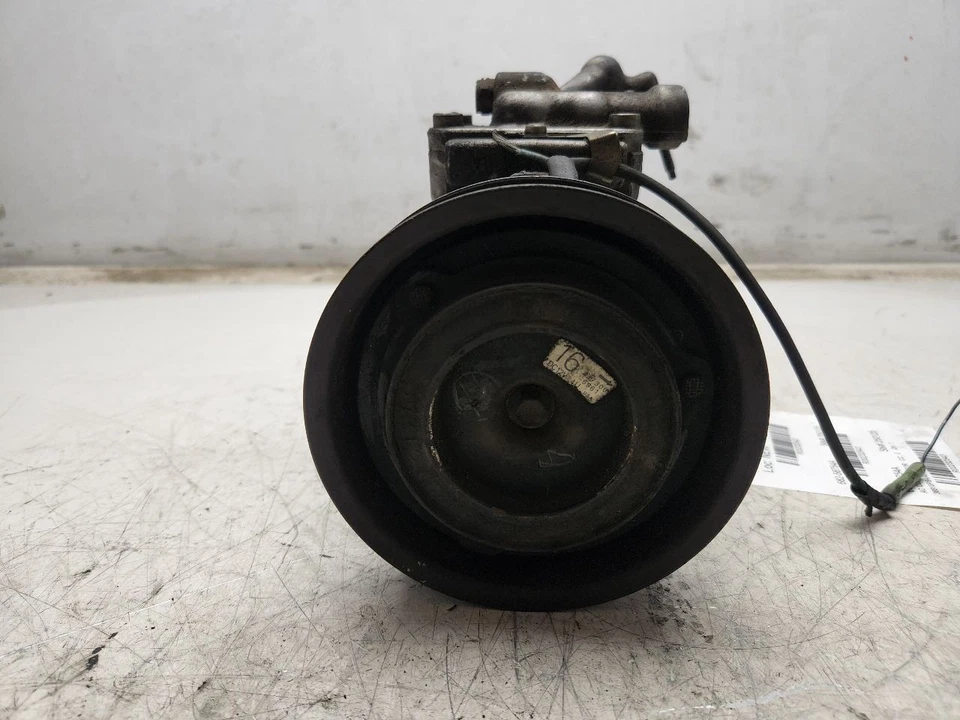  98-00 ACCORD AC Compressor 3.0L V6 A/T OEM 38810P8AA01 - Image 2 of 4