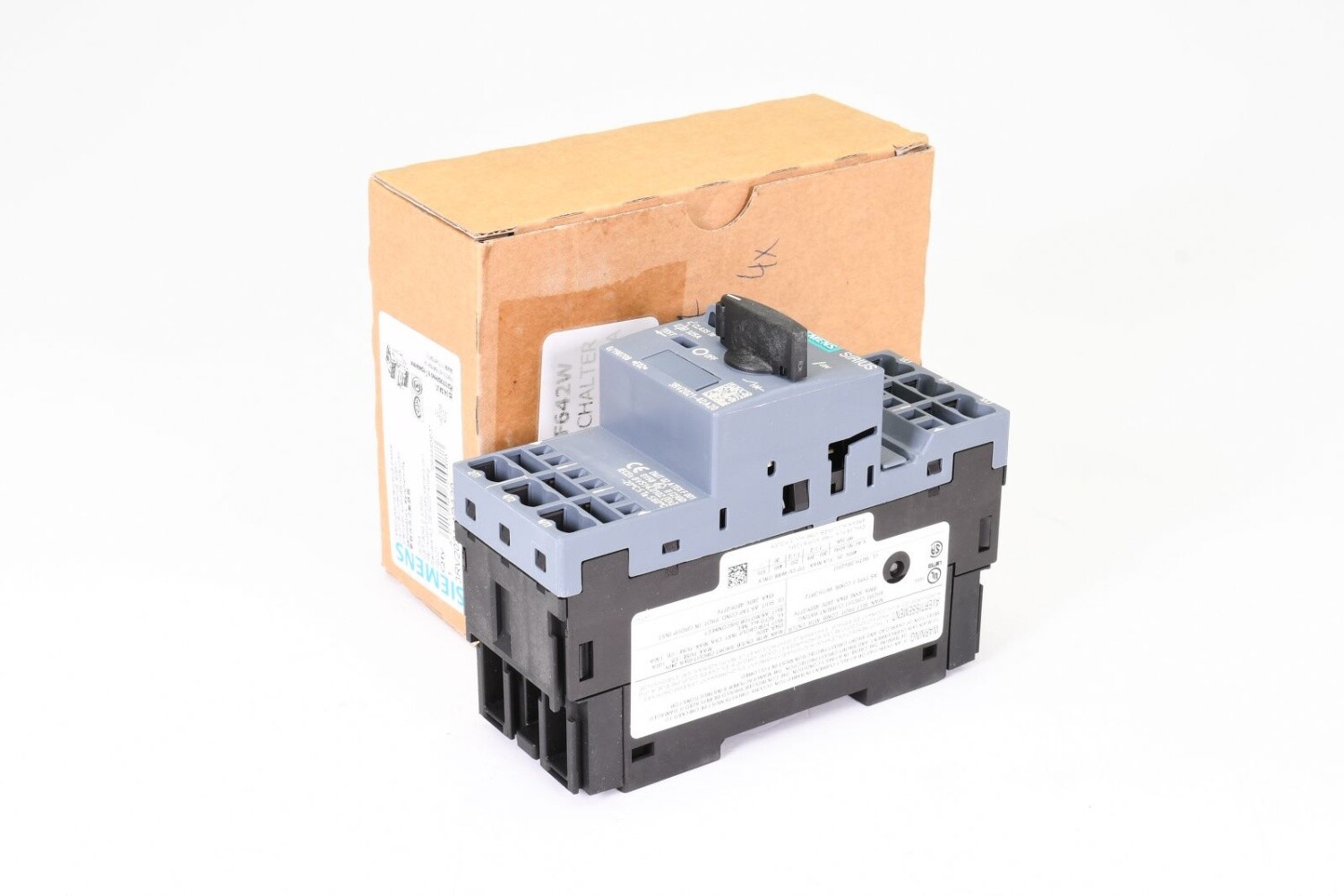 SIEMENS 3RV2021-4DA20, Circuit breaker, E02
