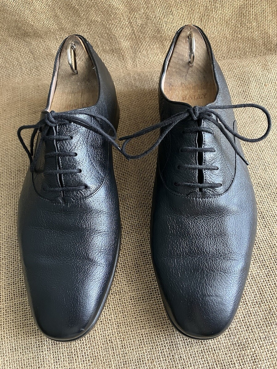 Salvatore Ferragamo Black Leather Wholecut Oxford Shoes US  display picture 2