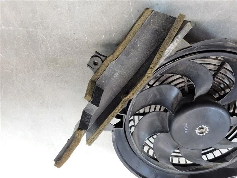 HYUNDAI SANTA FE 2003 2004 2005 2006 3,5 L AC condensador ventilador montaje 97730-26300 Foto 4 de 4