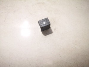 Opel Corsa 2000 Relay module 90414477, 57100 #1303656-00