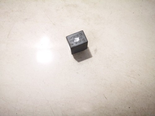 Opel Corsa 2000 Relay module 90414477, 57100 #1303656-00