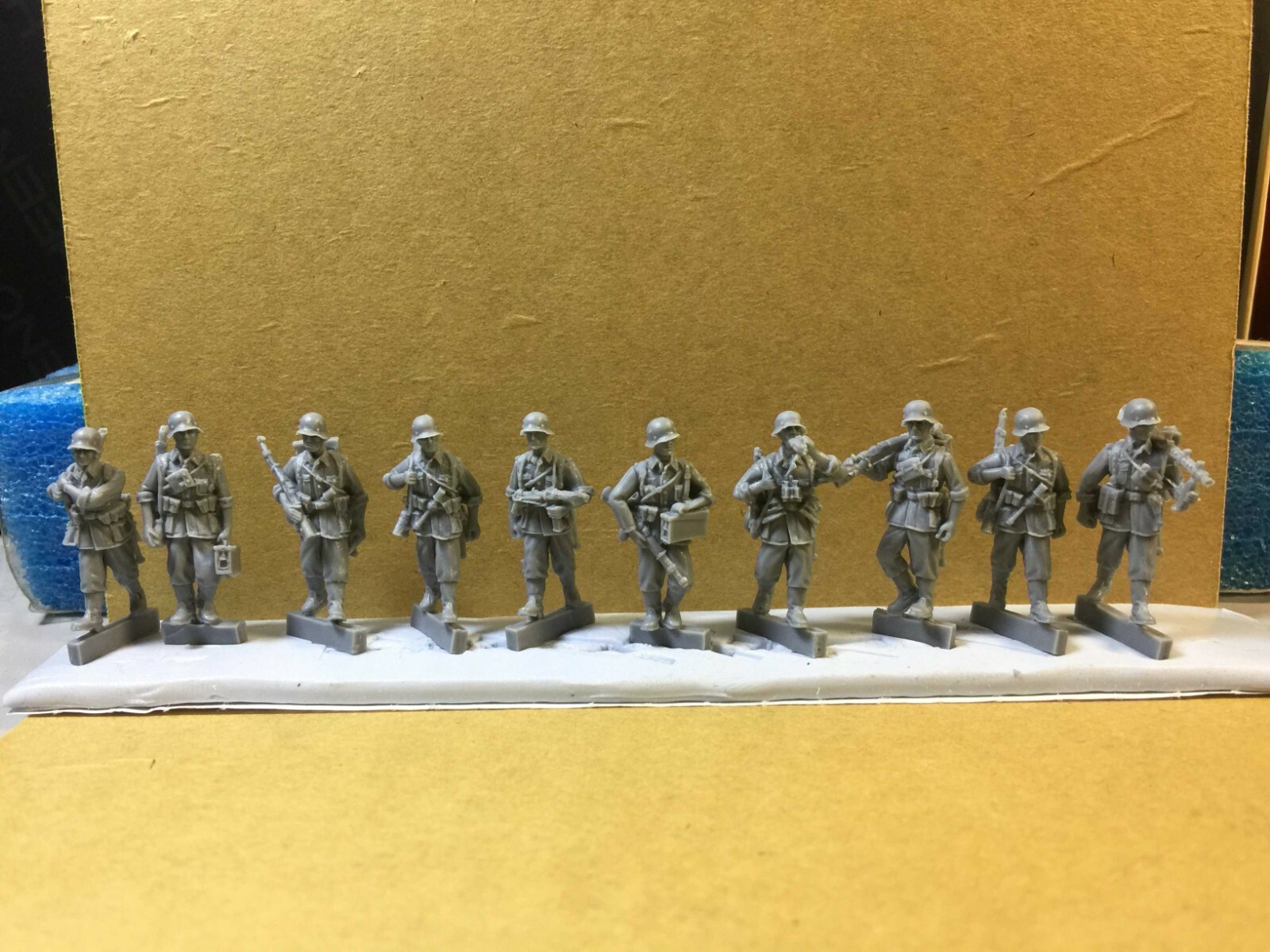 1/72Resin figure German 10 soldiers marching Model Kit  /3d printed A style