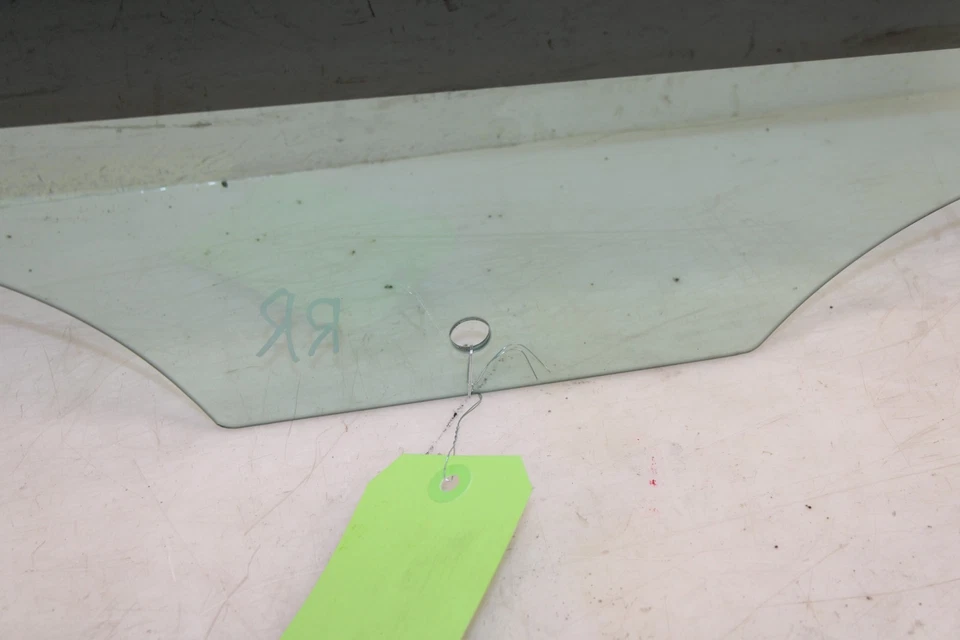 Volkswagen GTI 2015-2021 puerta trasera derecha ventana vidrio OEM NB23 Foto 3 de 4