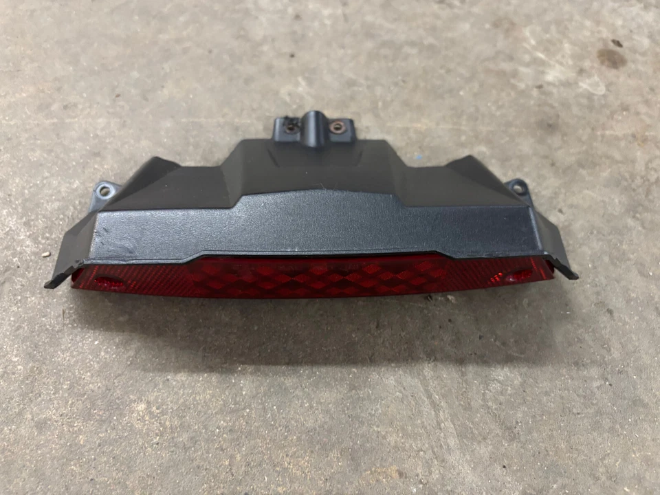 Polaris 800 Switchback Pro S AXYS 850 Assault Indy Rush 11-24 OEM Taillight LED - Image 2 of 3