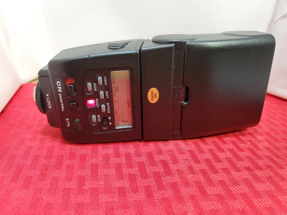 Flash For vintage Nikon QDC 900WA Flash () Bounce, Swivel, Zoom - - Image 2 of 4