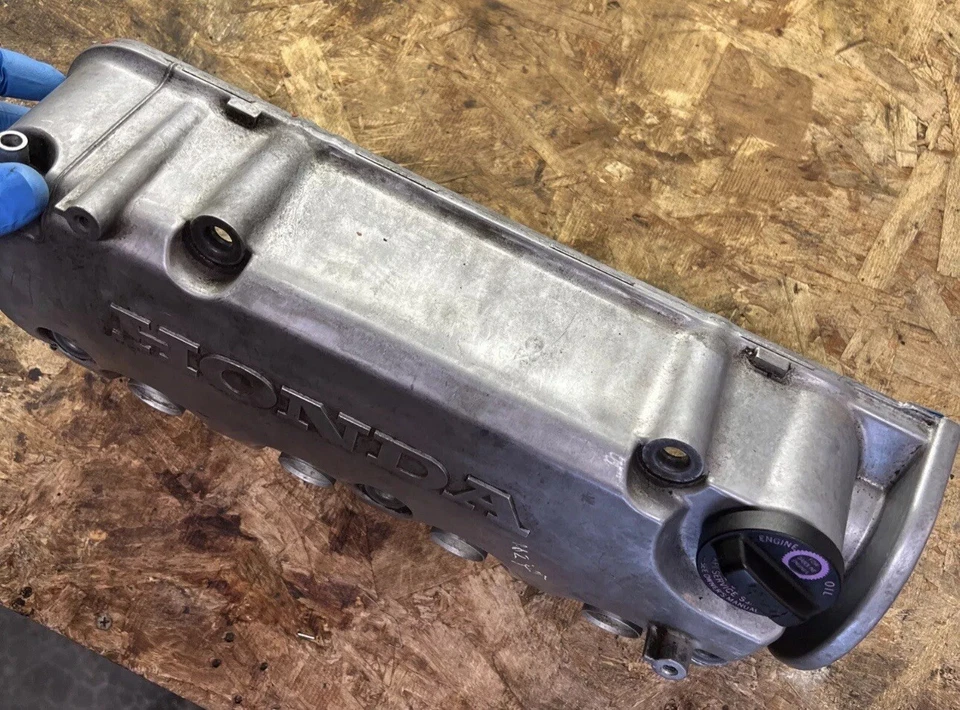 92-00 Honda Civic D16y7 D16y8 D16z6  Valve Cover - Image 2 of 3