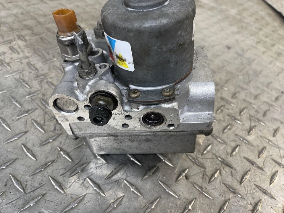 2005-2007 Cadillac CTS ABS Pump Assembly Tested Sport Suspension (opt FE3) - Image 2 of 4