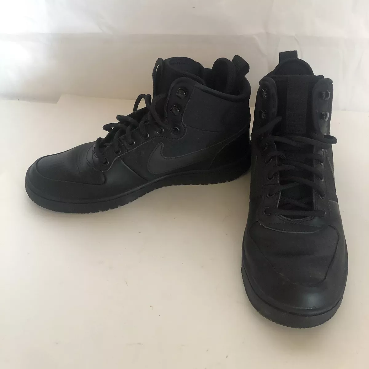 Nike Court Borough MID Winter Sneaker Shoes Men s 8 Triple Black AA0547 002