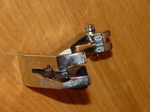 Bernina Sewing Machine Foot # 016 Blindhem Blind hem Presser Foot - Picture 2 of 3