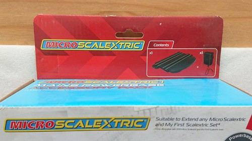 Micro Scalextric G8043 Mains Powerbase & Transformer Accessory Pack 1:64 NEW - Picture 2 of 4