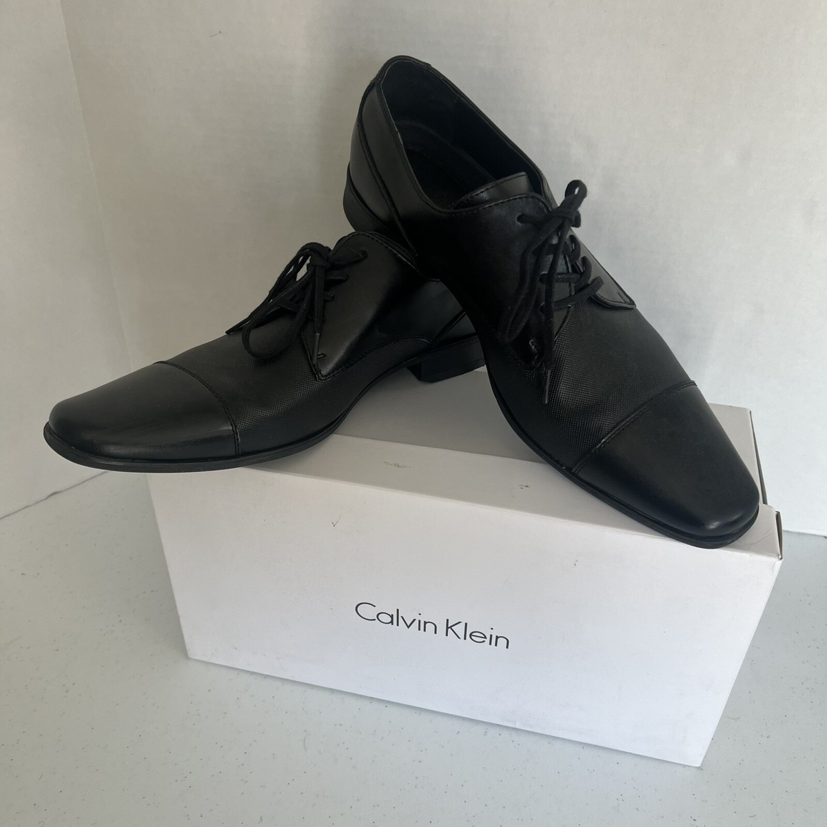 Calvin Klein Dress Shoes. Size: 11 Calvin Klein Finlay Leather Suede Dress Casual Oxford Shoes  main image 4