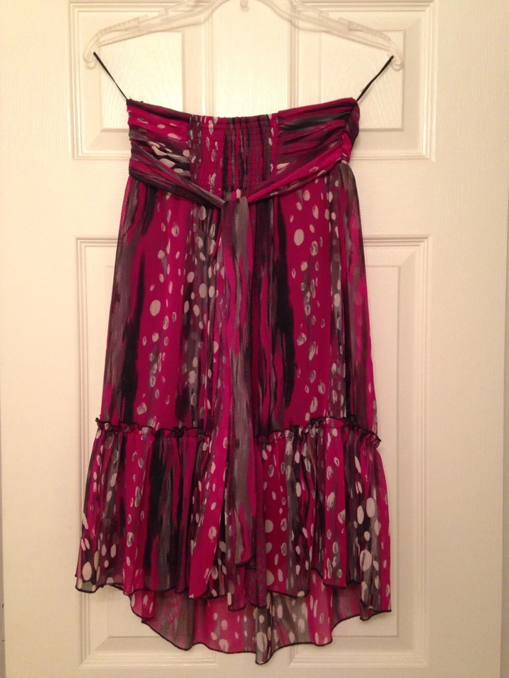 Vestido de cóctel formal Guess Sweetheart sin tirantes Bustier lunares graduación Foto 2 de 3