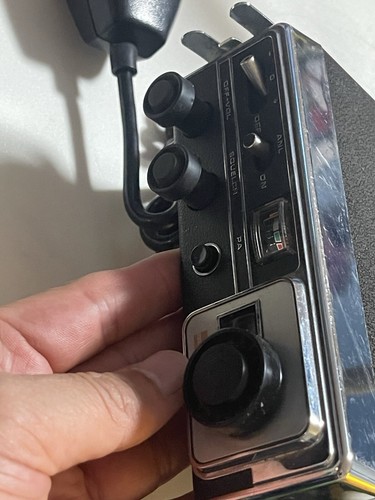 Sharp CB Radio Model CB-500UB with Microphone - Picture 5 of 5