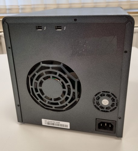 Festplatten-Array Promise Pegasus2 R4 - 4 Schächte (SATA-600) Thunderbolt 2 NAS - 第 3/3 張圖片