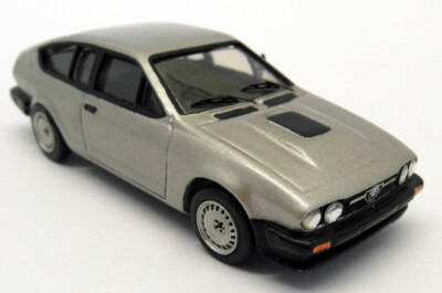 MINICHAMPS 940120121 1:43 ALFA ROMEO Alfetta Gtv - 1976 - Blanc