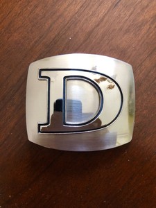 letter d belt buckle