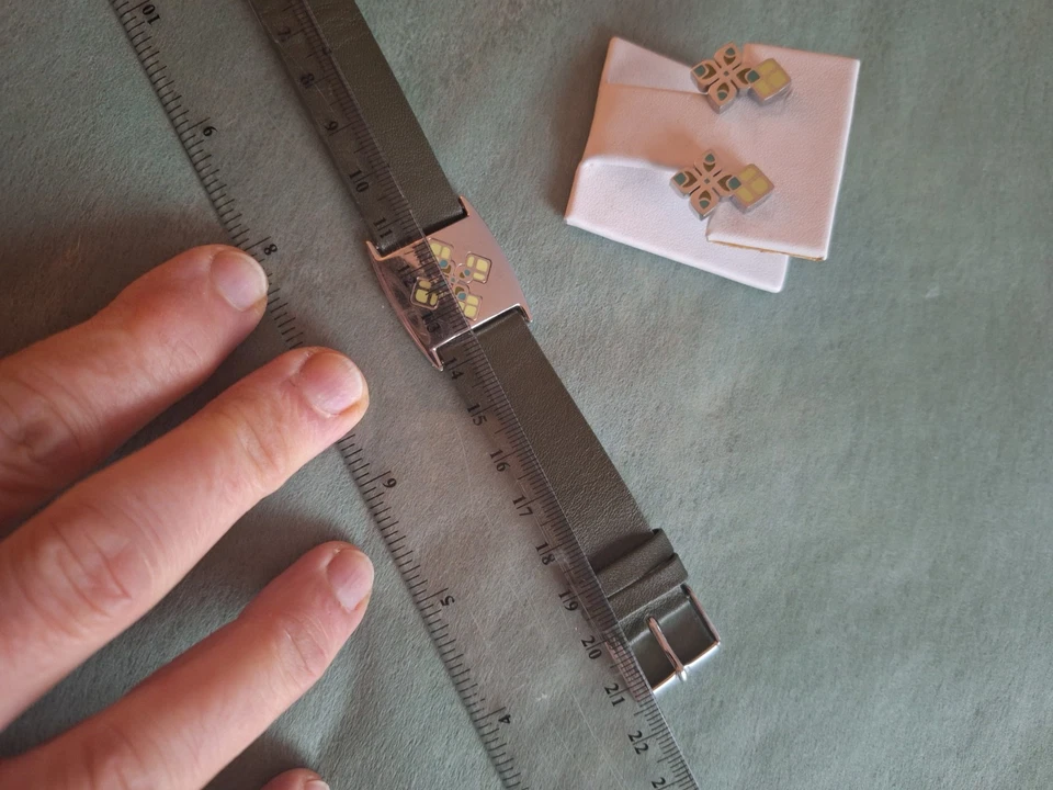 Magnetschmuck Set, Armband und Ohrsteckert - Bild 2 von 4