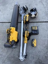 20V MAX Cordless Battery Powered String Trimmer & Blower Combo Kit (D724b)