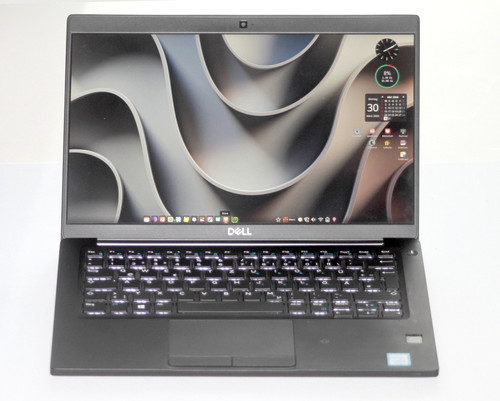 Dell Latitude 7390 • i5 - 8th • 16GB • 256GB SSD • Akku 100% • Linux Mint 22.3
