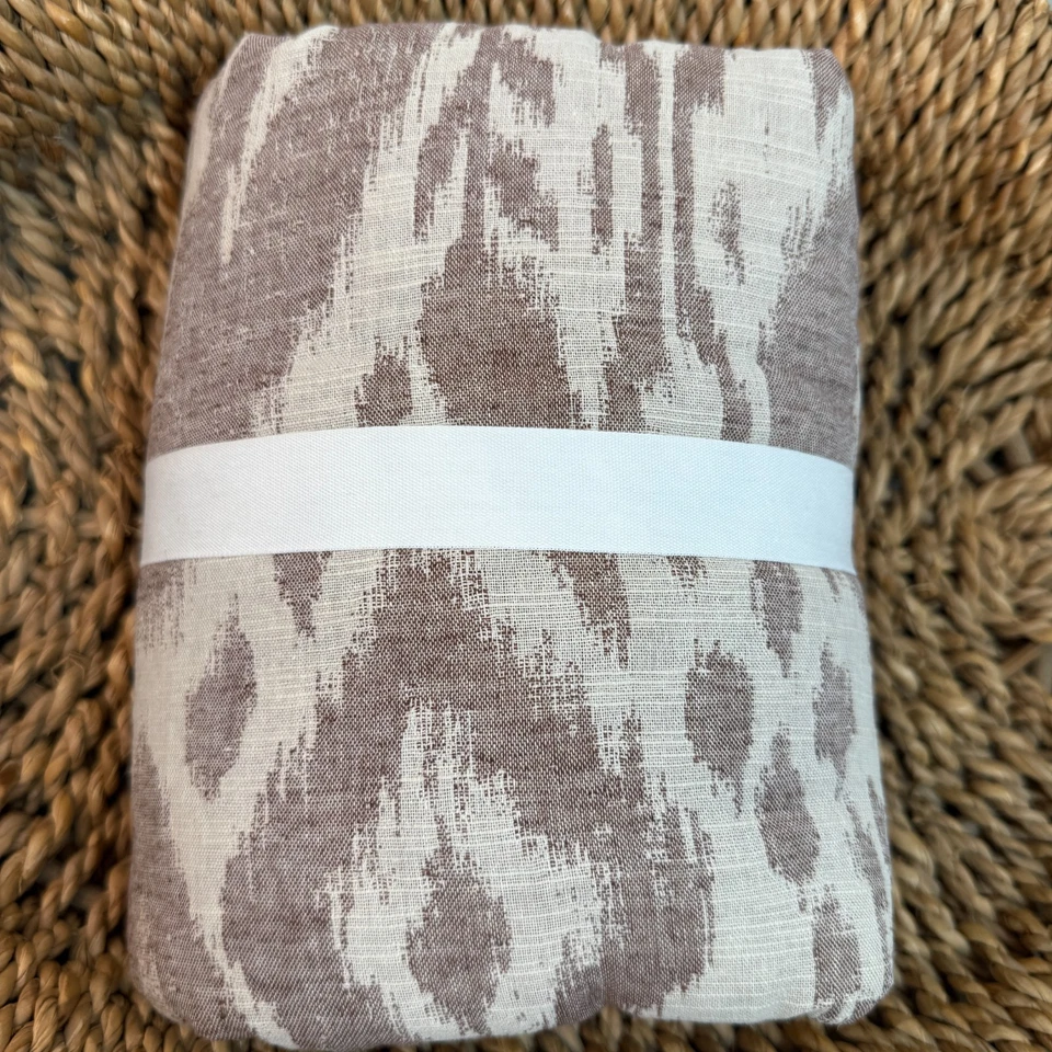 FALEZA ACOLCHADA JACQUARD IKAT GRANERO DE CERÁMICA (1) ESTÁNDAR ~ FIGURA Foto 2 de 4