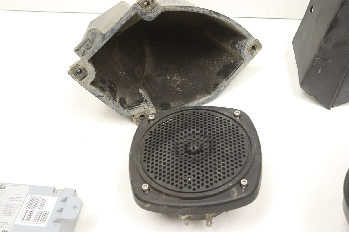 Jensen JWR200B Stereo W/ Four Speakers Can-Am Commander 1000 XT