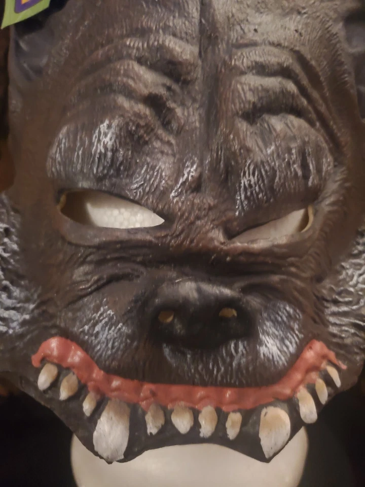 Manwolf Chinless Halloween Mask Rubies Costume  Party Wolf Werewolf New Rubies  - Image 4 of 4