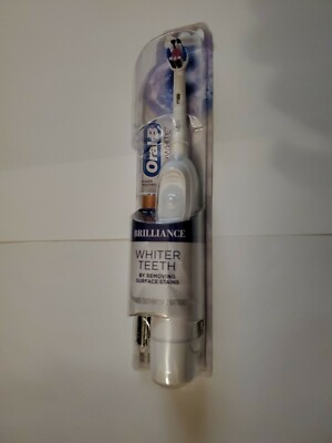 NEW Oral-B 3D White Brilliance Whiter Teeth Battery Power Toothbrush White