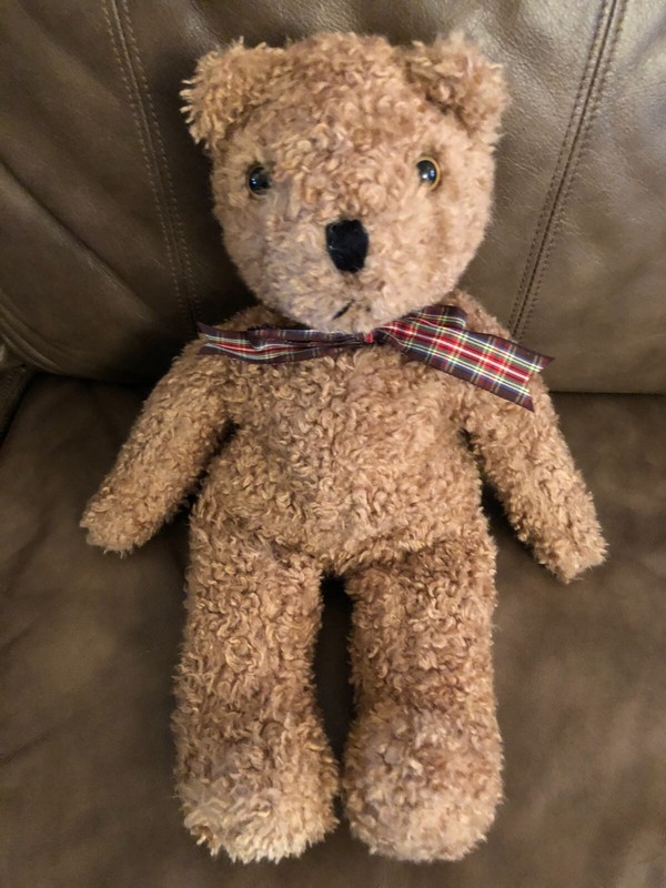 VINTAGE TY 1990 TEDDY BEAR 17"  BROWN CURLY EXCELLENT RIBBON AROUND NECK