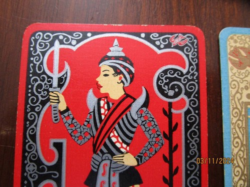 PAIR OF ORIENTAL LINEN PLAYING CARDS WITH GOLD AND SILVER HIGHLIGHTS - Picture 7 of 9