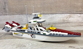 Lego City 60147: Fishing Boat 100% Complete w/ Manual & Mini-figs