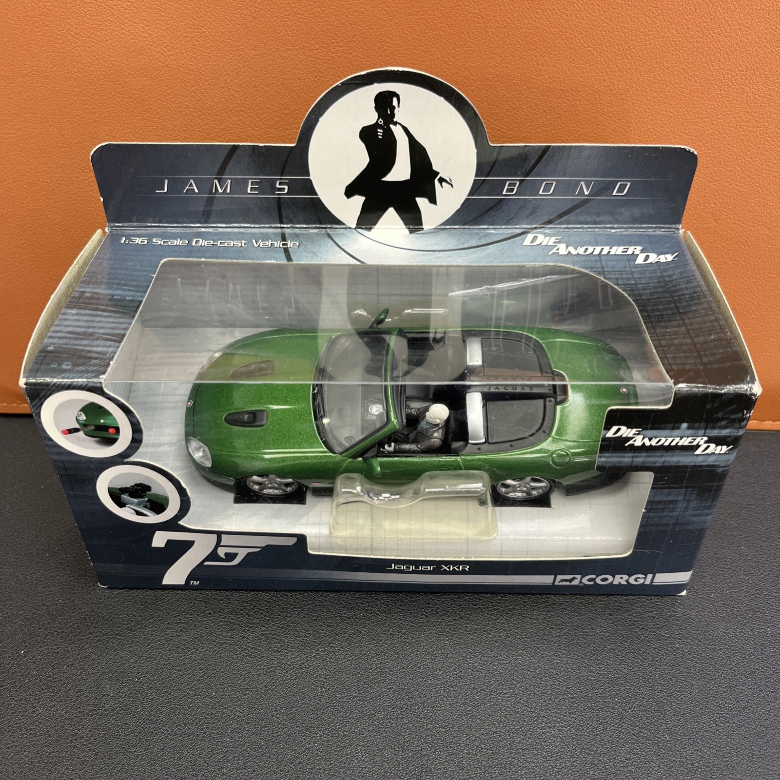 Corgi James Bond 007 Jaguar XKR CC07603 Die Cast Car Die Another Day 1:36 Scale