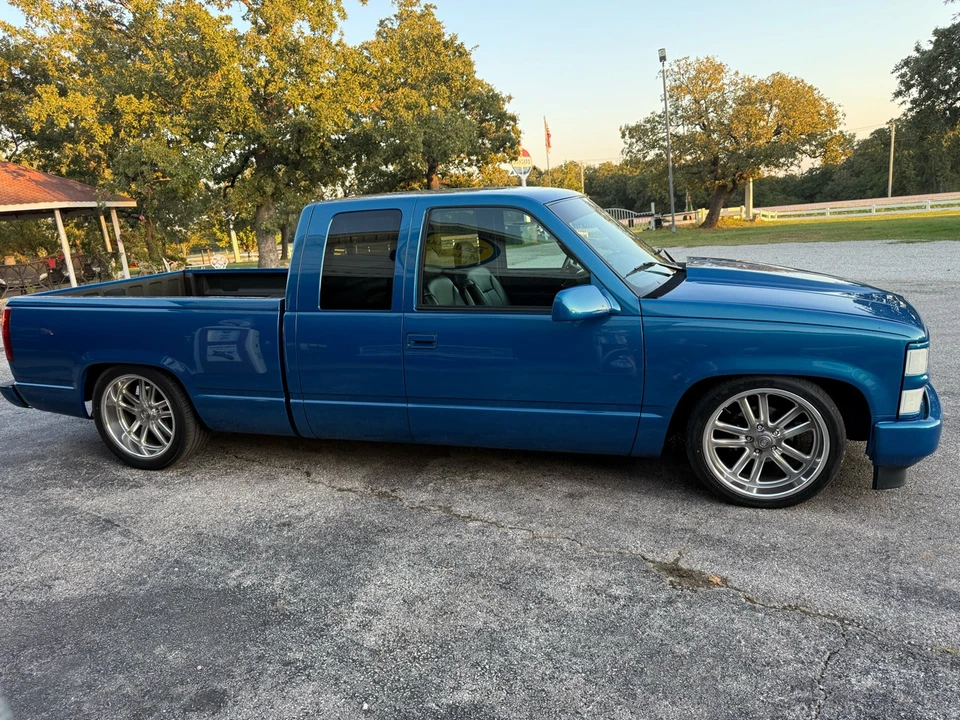 1997 Chevrolet Gmt-400 Ext. Cab 6.5-ft. Bed 2WD - Image 4 of 4