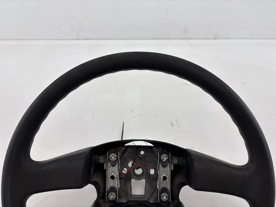 Оригинальный руль для Chevrolet Silverado 1500 2003-2007 годов выпуска 15188989 - Изображение 2 из 4