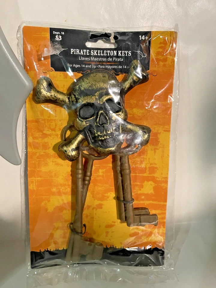 Pirate Costume Accessories Sword Eye Patch Hand Hook Skeleton Keys (Plastic) - Image 3 of 4