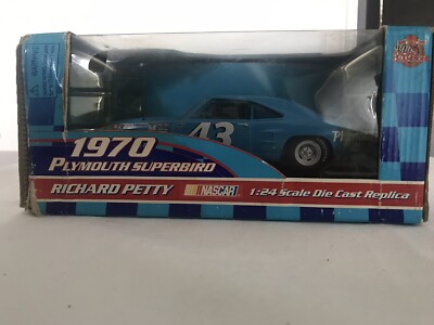 richard petty 1970 plymouth superbird diecast