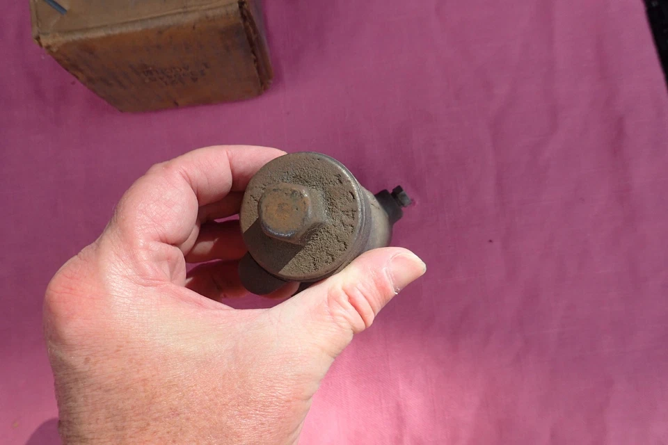 1948 - 54 别克自动变速器高累积器,全新无标签! 1390446 AT Dynaflow — 第 4/4 张图片