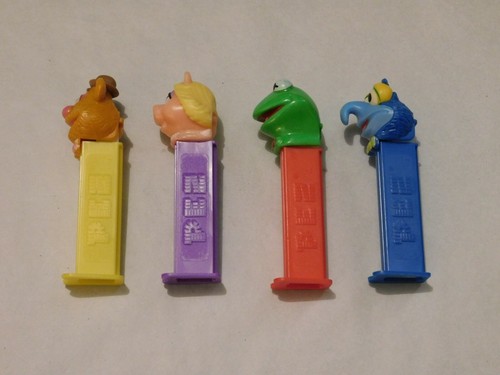 NUEVO~RARO-VINTAGE-COLECCIONABLE~1997~4-PEZ PERSONAJES DE CALLE SÉSAMO-DISPENSADOR DE DULCES - Imagen 7 de 9