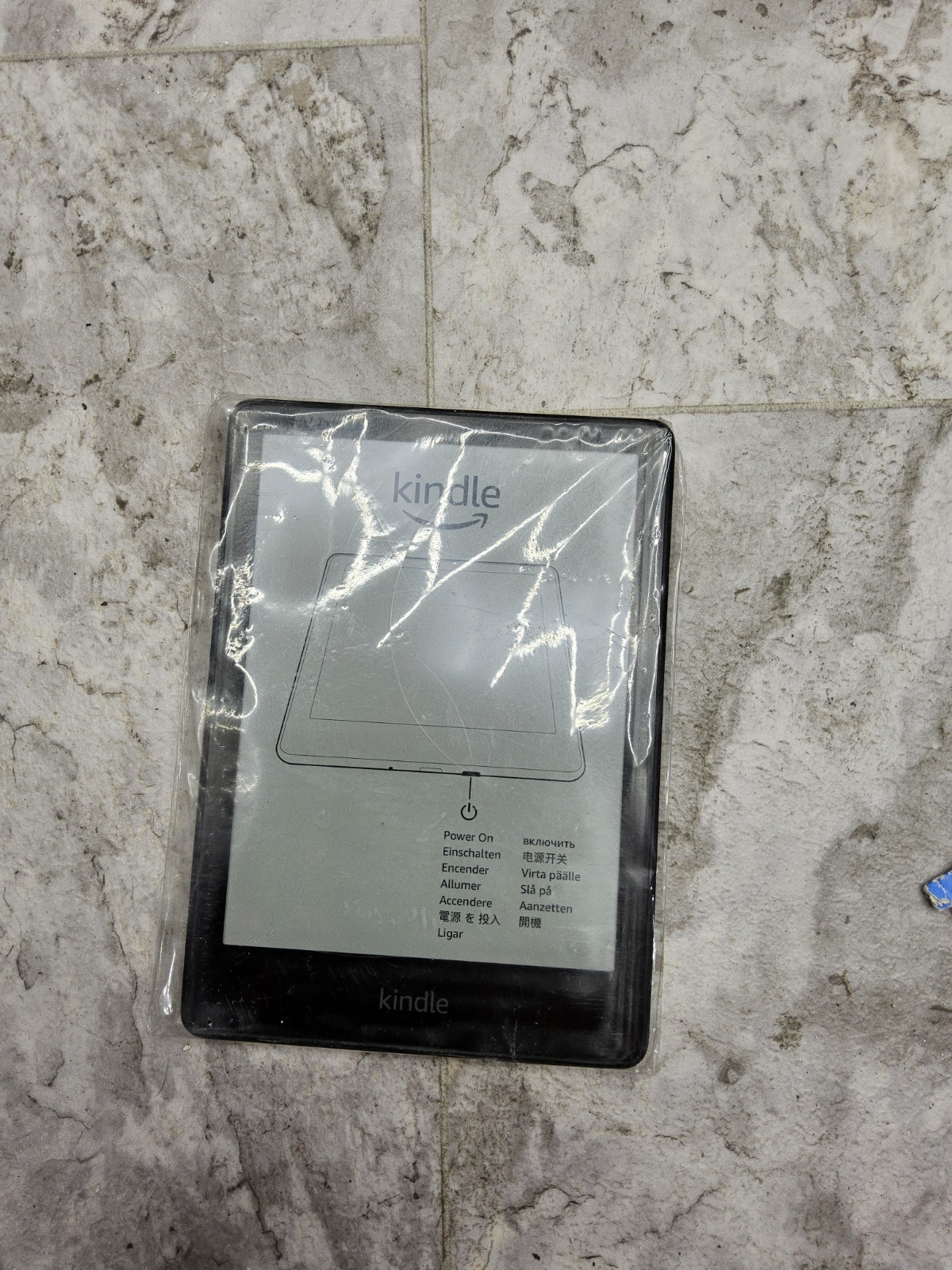 ¥Amazon Kindle 11th Gen. 16GB, Wi-Fi, 6.8- Black *AS PICTURED,  KINDLE Sealed*. Available Now for $100.00