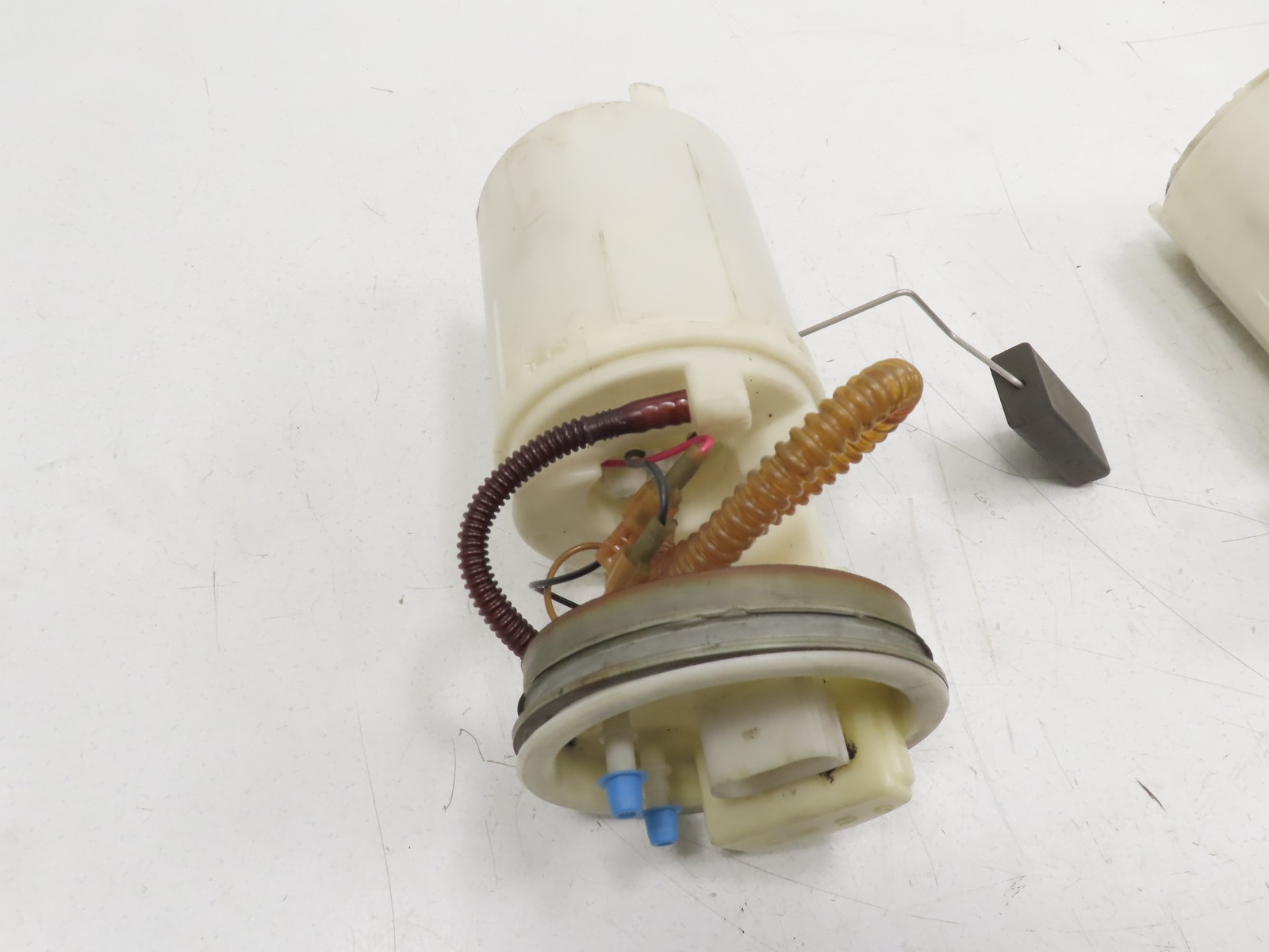 06 Lamborghini Gallardo #1310 Fuel Pump Assembly Pair, Walbro Ti Automotive F900
