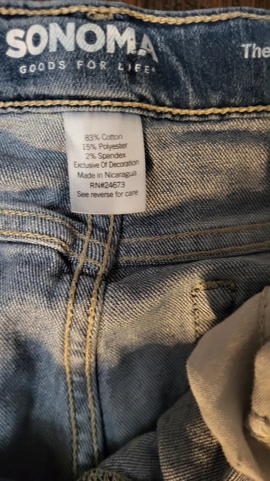 Pantalones de mezclilla Sonoma 2 pares jóvenes damas talla 18 negros ajustados, azules rectos. Foto 4 de 4