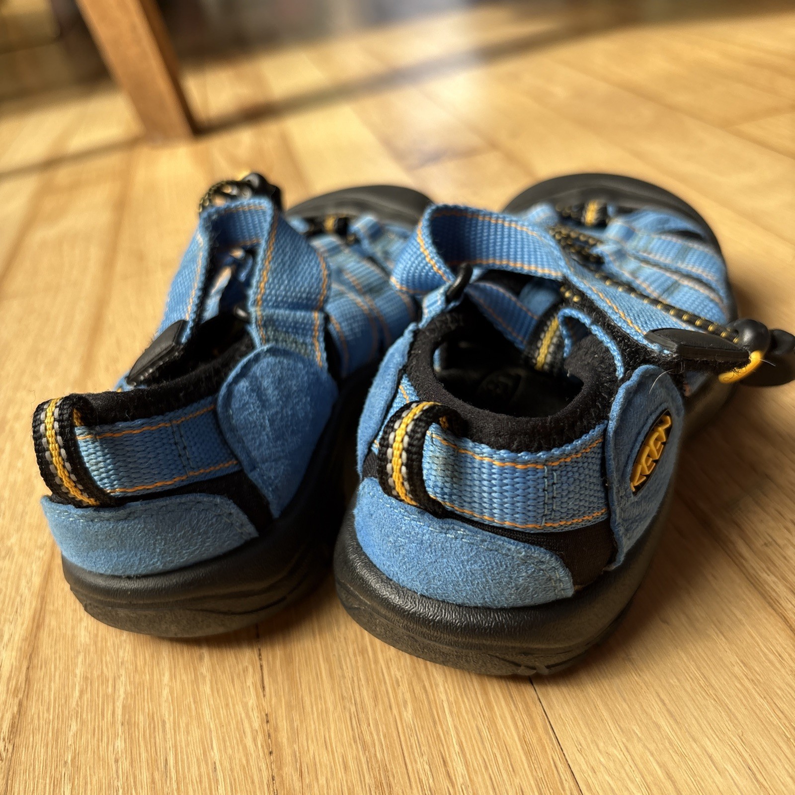 Sandali sportivi acquatici Keen Newport H2 bambino taglia 13 blu navy neri punta chiusa