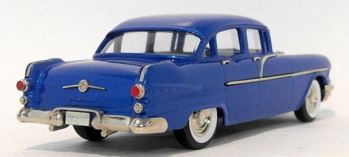 Brooklin 1/43 Scale BRK137 - 1956 Pontiac Chieftain 860 4-Dr Sedan Blue Metallic - Picture 3 of 5