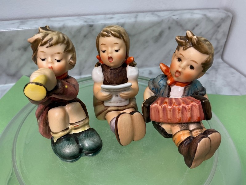 Hummel lot #389, 390, 391, "Little Band"no candle. Mint condition (I-41)
