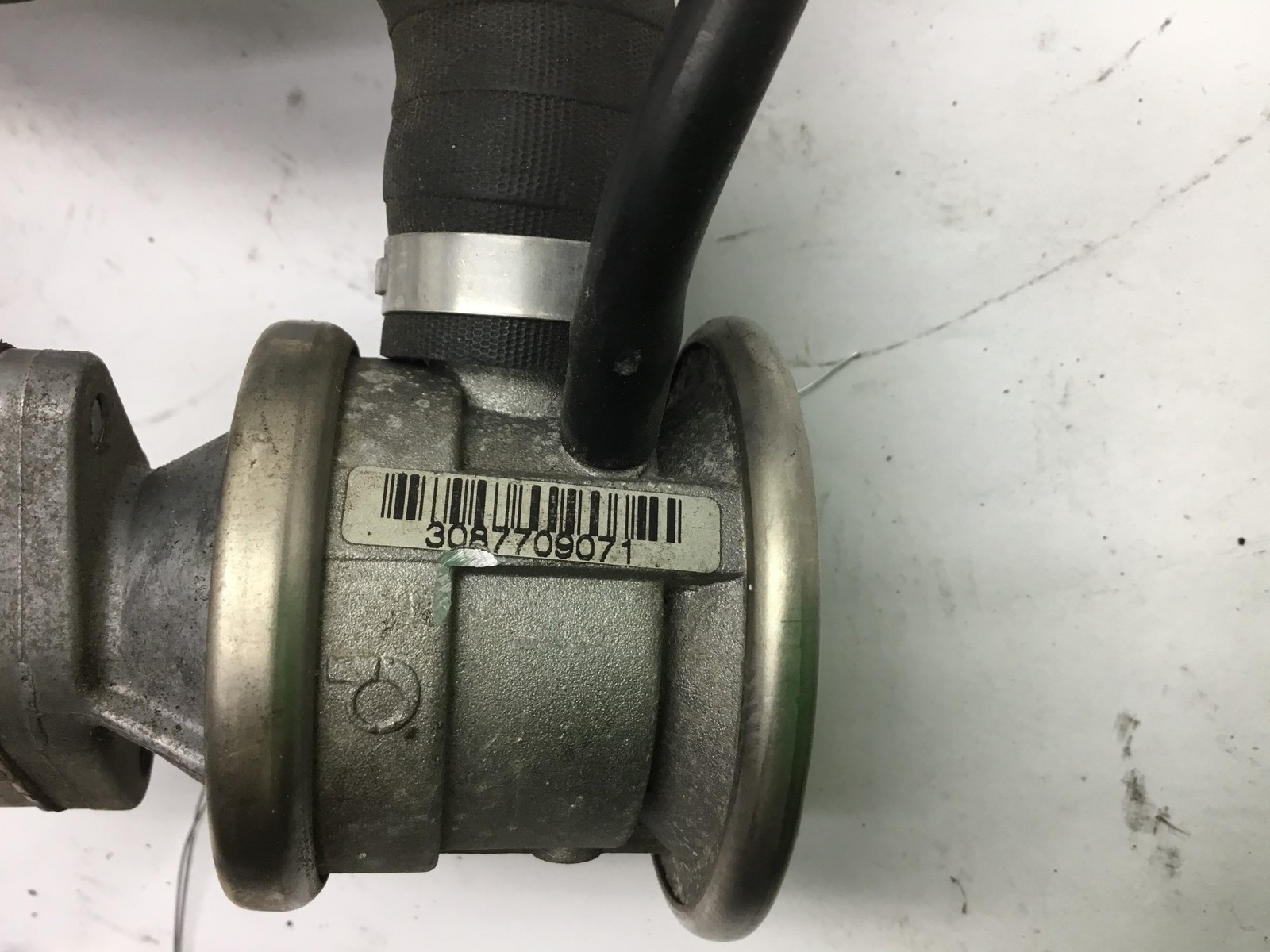 Maserati Quattroporte Engine EGR Secondary Air Pump Valve Hose Line Pipe 04-08 Y