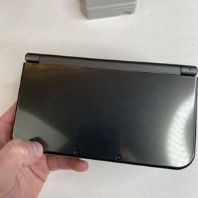 Nice! New Nintendo 3DS XL Gray Black Console W Charger Stylus US Version
