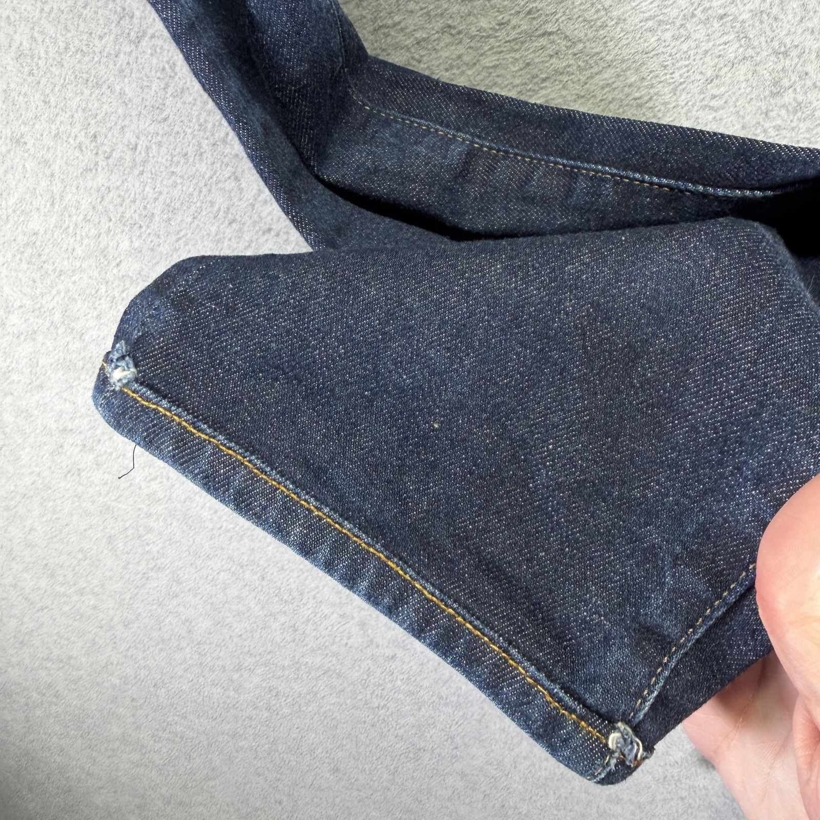 Uniqlo Jeans Mens 36x28 Indigo Selvedge Slim Mid Rise Straight Stretch Denim thumbnail 7