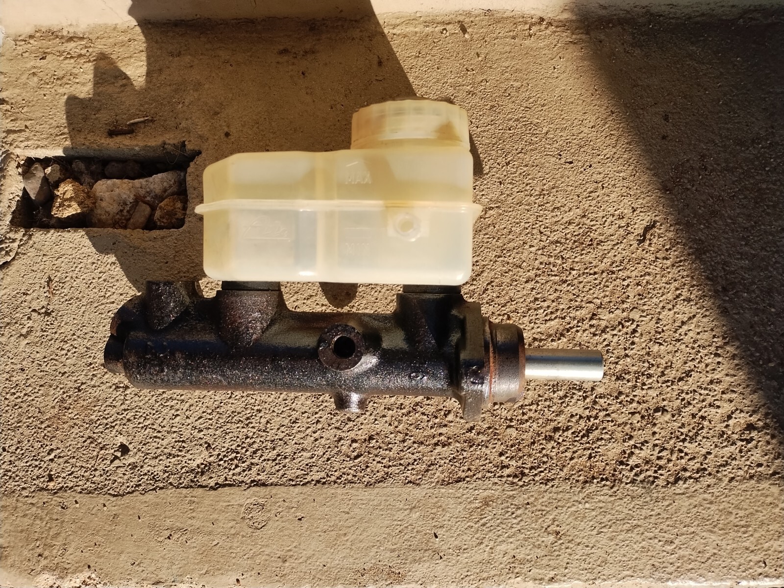 Maserati Biturbo 84 - 91 BRAKE Master Cylinder & RESERVOIR tank With clutch
