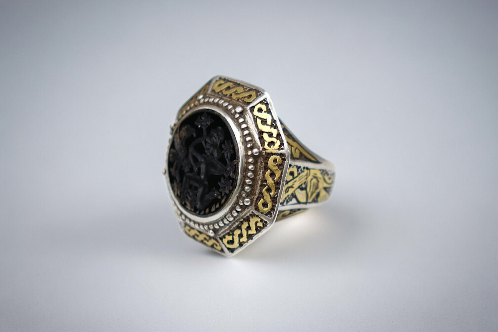 Orient Turkmen solid silver hematite signet ring … - image 7