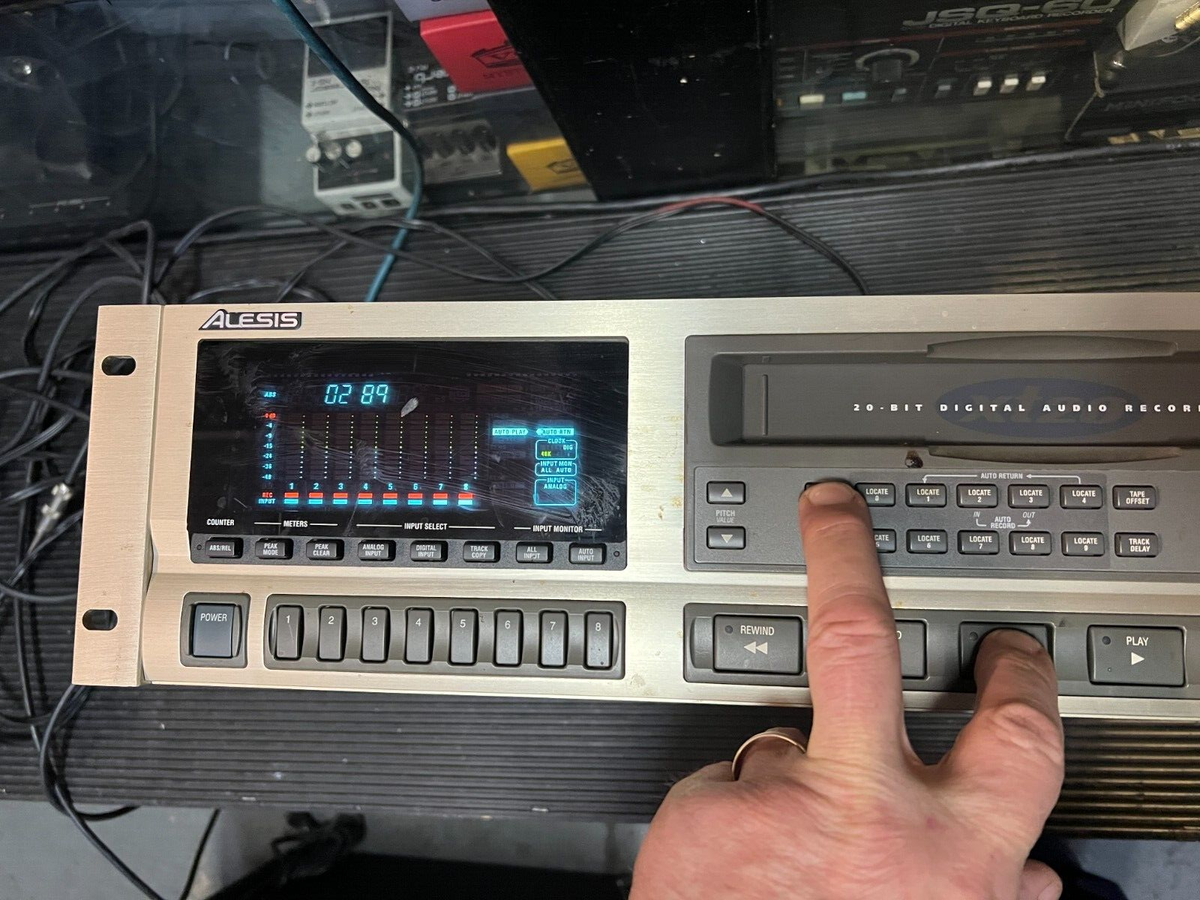 ALESIS ADAT XT20 8 Track Digital Tape Recorder Rack AS IS Parts